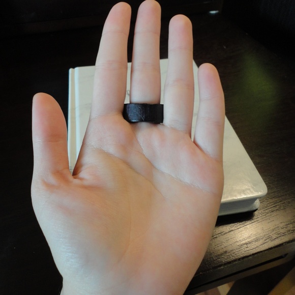 Unique Purple Crayon Ring size 8 - Picture 5 of 5